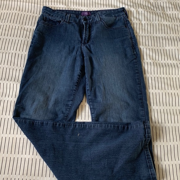 NYDJ NOT YOUR DAUGHTERS JEANS.  LIFT & TUCK.  BOOTLEG.  SIZE 6. - Picture 3 of 8